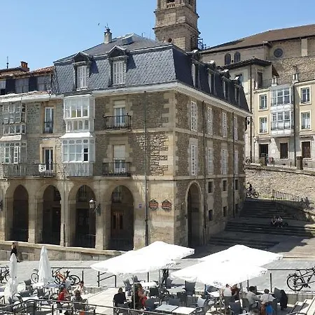 Del Arquitecto Vitoria